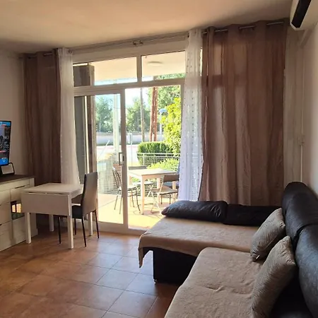 Con Terraza & Bbq, 5 Min A Pie De La Playa Quarto em Acomodações Particulares *